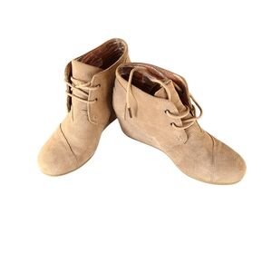 TOMS Tan Suede Desert Wedge Booties Lace Up Ankle Boots Size 9